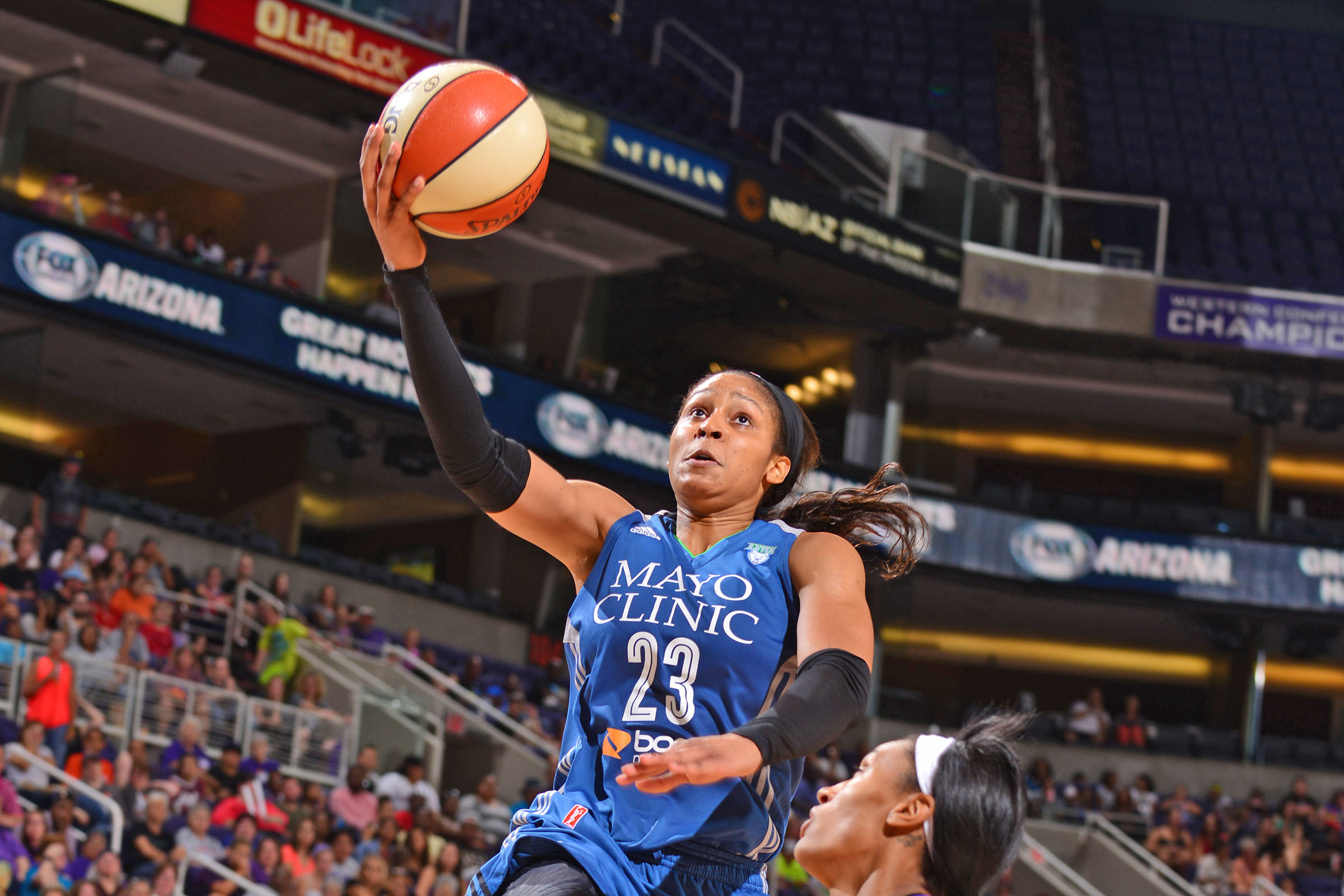 Don't Forget Moore's 40-Point Game When Recalling Great Lynx Moments